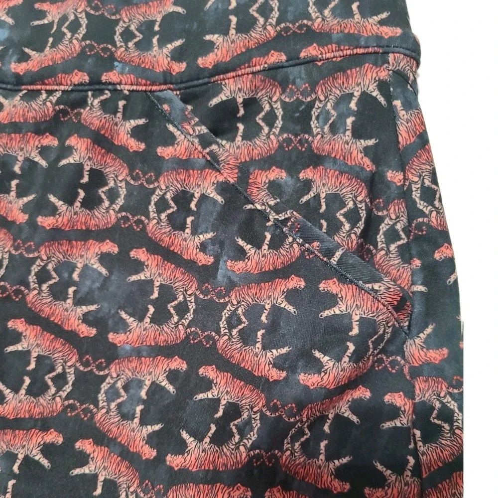 Peter Millar Women's‎ Tiger Animal Print Skort Golf Skirt Size Small
